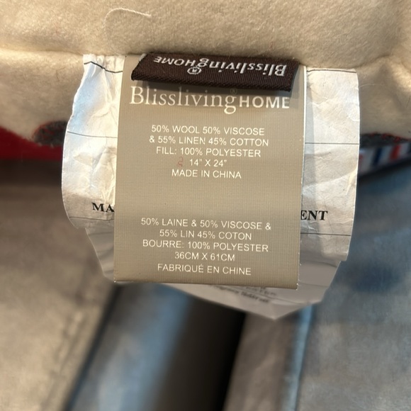 Blissliving Home Accent Pillow - British Post Bid -Red - Picture 3 of 3